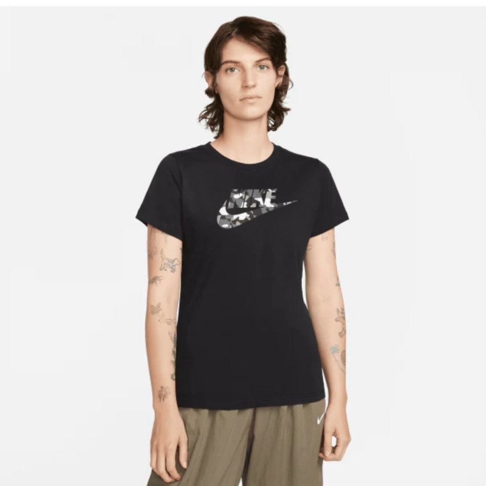 NWT Nike Women’s “The Nike Tee” Black with Black Camo Swoosh, Size XL